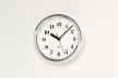 LEMNOS RIKI ALUMINUM SEIKO WR06-29 ezüst-fehér hagtalan fali és asztali óra